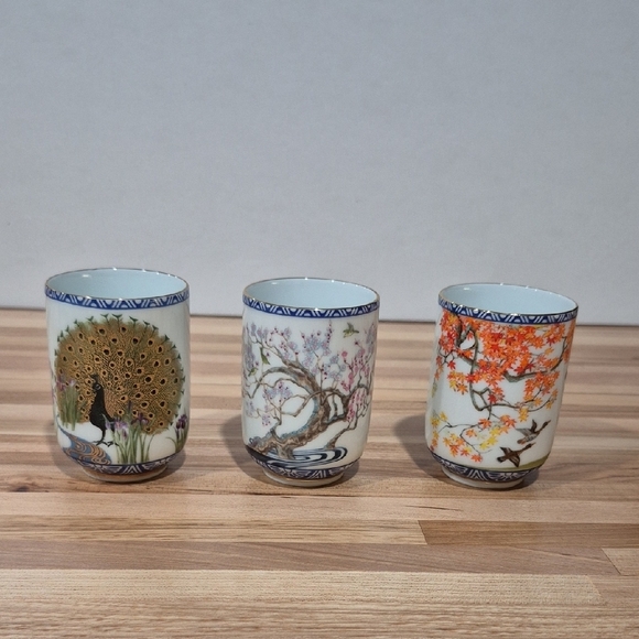 Franklin Mint Other - HOLIDAY SALE apanese Porcelain Sake Tea Cups (3)